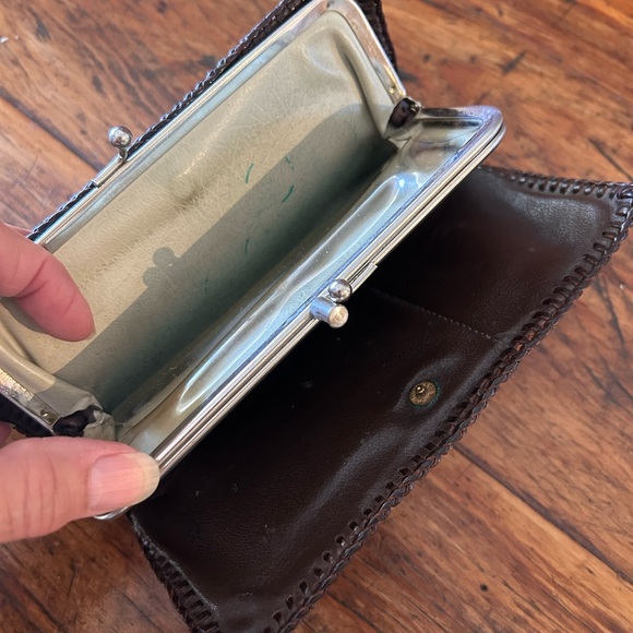 Hand tooled wallet - Picture 2 of 3